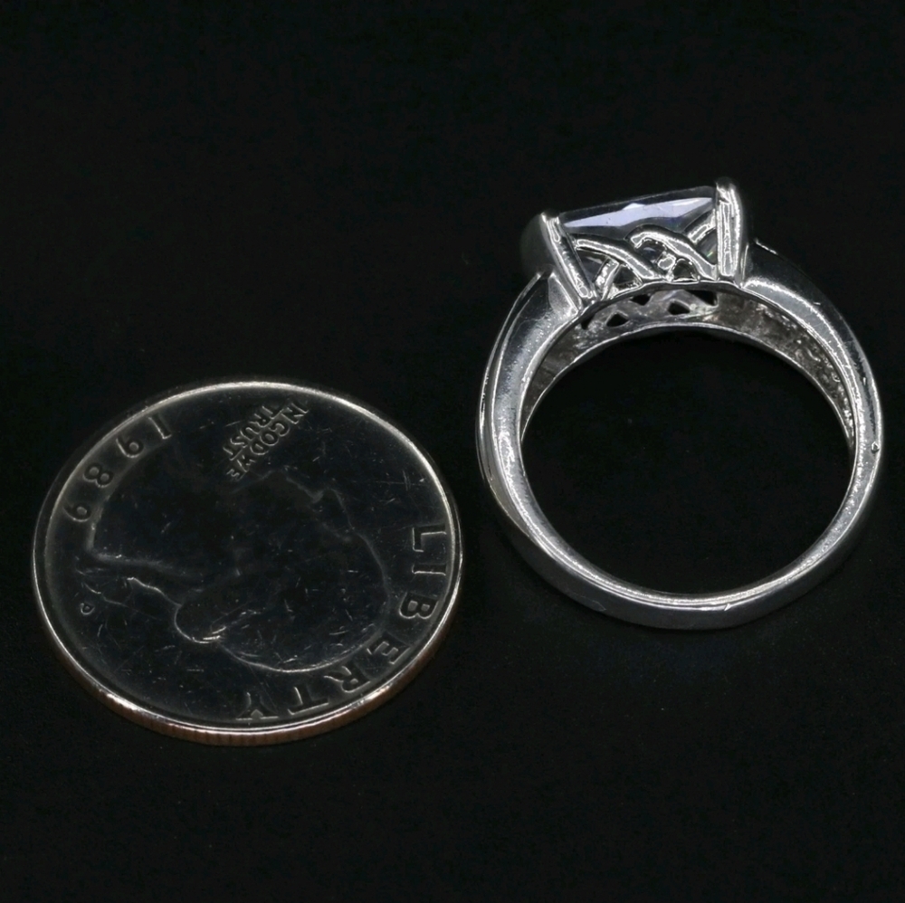 TRUE VINTAGE Silver Plated Bezel-Set White CZ Fluted Engagement Ring Size 8 - Picture 3 of 4